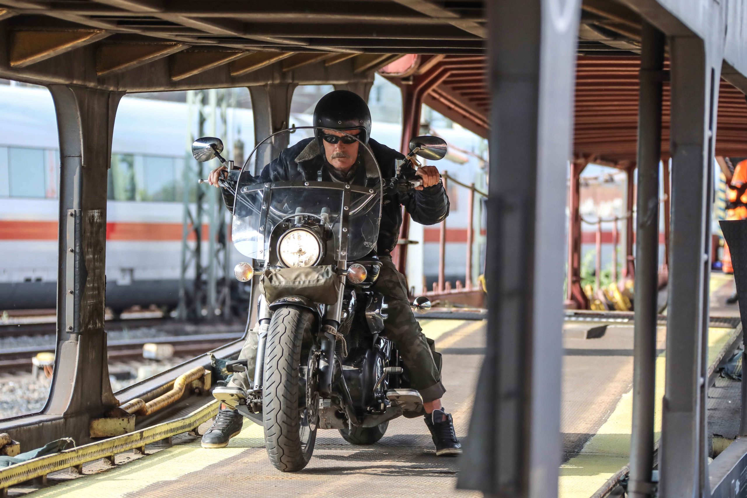 UEX Autoreisezug Düsseldorf terminal